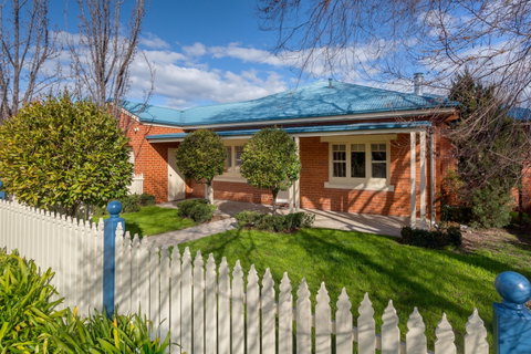 Ampleforth East - Hervey Bay Accommodation 0