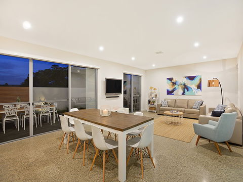 Atlantis - Tourism Hervey Bay 2