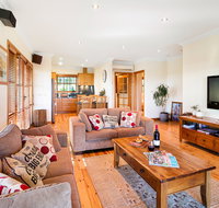 A View to a Hill - Hervey Bay Accommodation