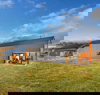 Avonside Alpine Estate - Hervey Bay Accommodation