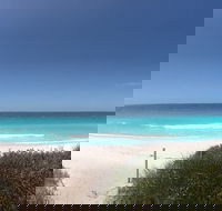 Barefoot Beach House - Hervey Bay Accommodation