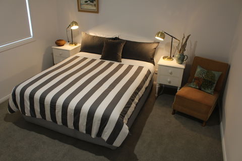 Barefoot Beach House - Hervey Bay Accommodation 2