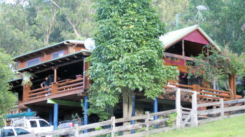 Bass Lodge - Hervey Bay Accommodation 1