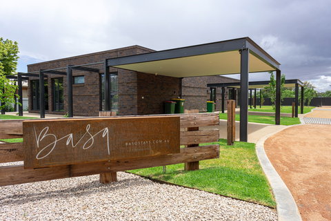 Basq Stays - Hervey Bay Accommodation 1