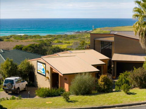 Beachfront Apartments Narooma - Hervey Bay Accommodation 0