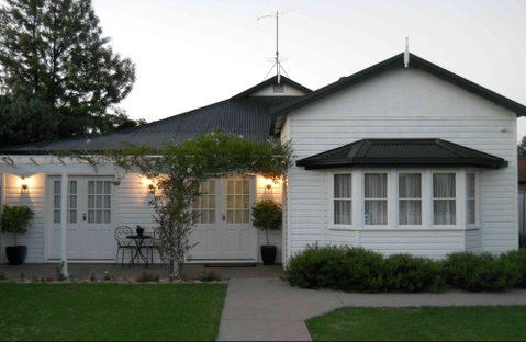 BJs Short Stay Apartments - Hervey Bay Accommodation 1