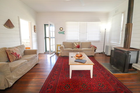 By The Beach At Catho - Hervey Bay Accommodation 2