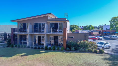 Campaspe Lodge At The Echuca Hotel - Hervey Bay Accommodation 1