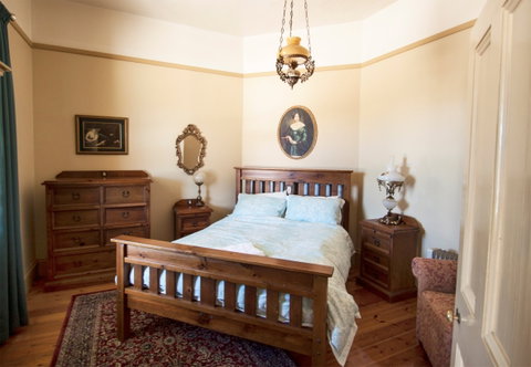 Cape Du Couedic Light Keeper's Cottages - Hervey Bay Accommodation 2