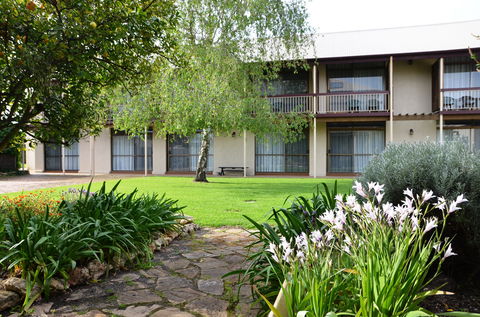 Coonawarra Motor Lodge - Hervey Bay Accommodation 0