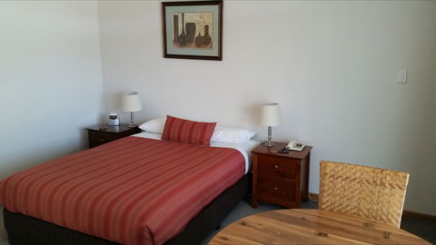 Coonawarra Motor Lodge - Hervey Bay Accommodation 2
