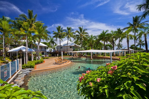 Coral Sands Beachfront Resort - Hervey Bay Accommodation 2
