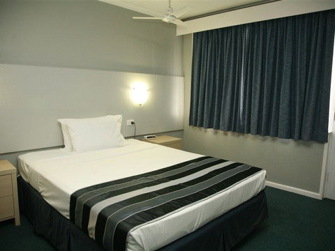 Flinders Motel - Hervey Bay Accommodation 0