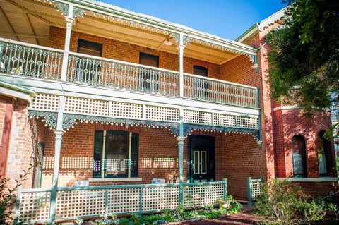 Grenfell Hall - Hervey Bay Accommodation 0