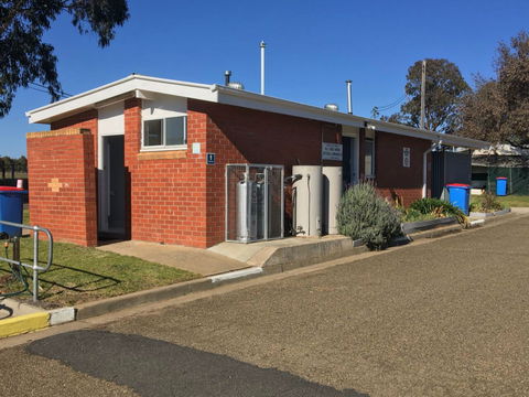 Harden Caravan Park - Hervey Bay Accommodation 2