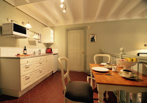 Highview House - Hervey Bay Accommodation 1