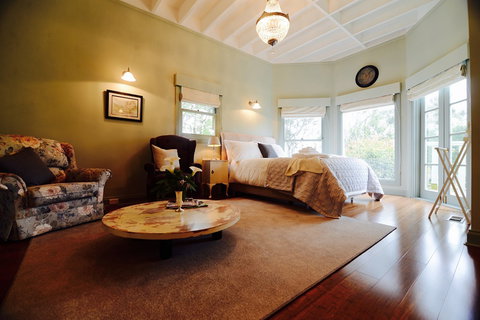 Highview House - Hervey Bay Accommodation 2