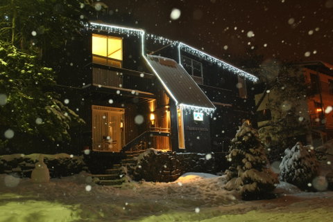 Kilimanjaro Alpine Apartments - Hervey Bay Accommodation 1