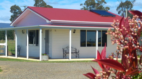 Little Sunnyside Accommodation - Hervey Bay Accommodation 1