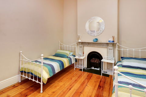 Maeville Cottage - Tourism Hervey Bay 1