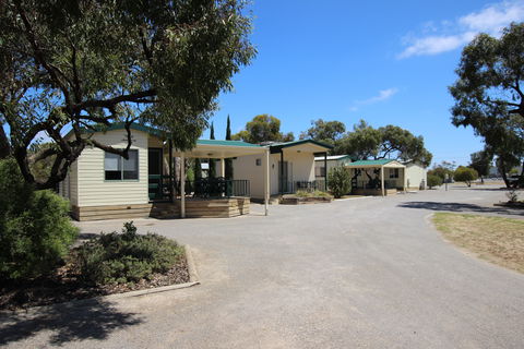 Minlaton Caravan Park - Tourism Hervey Bay 1