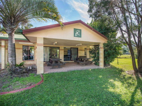 Mooyabil Farm Holidays - Tourism Hervey Bay 0