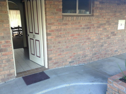 Paradise Lakes Motel - Hervey Bay Accommodation 1