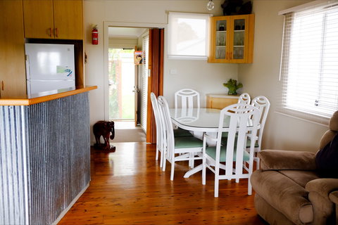 Pebble Bay Cottage - Hervey Bay Accommodation 2