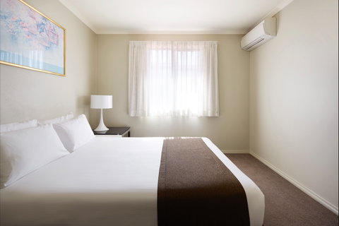 Pinnacle Apartments - Hervey Bay Accommodation 2