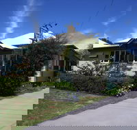 Pitstop Lodge B  B - Hervey Bay Accommodation
