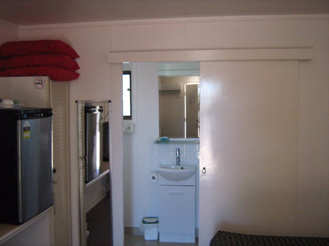 Rest Easi Motel - Hervey Bay Accommodation 1