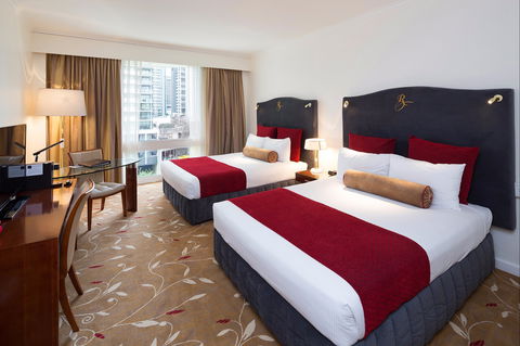Royal On The Park Hotel And Suites - Hervey Bay Accommodation 2