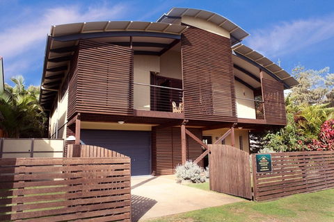 Seaesta Holiday Home - Hervey Bay Accommodation 0