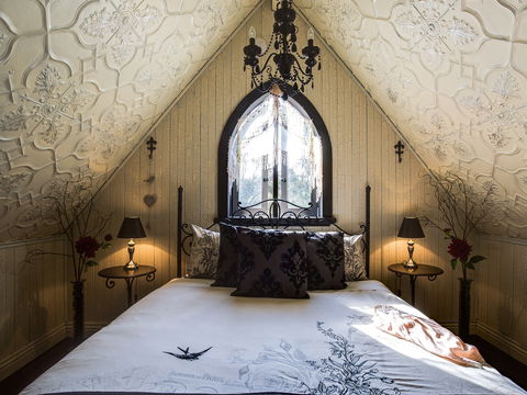 Silverleaf Cottage - Hervey Bay Accommodation 0