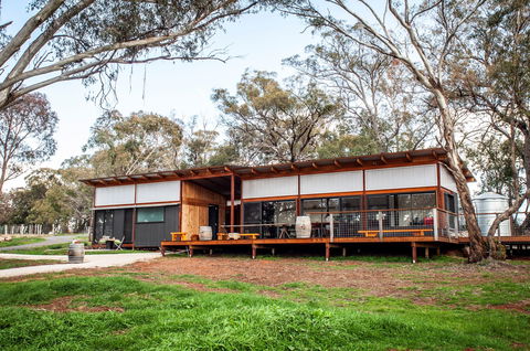 Strawhouse - Hervey Bay Accommodation 1