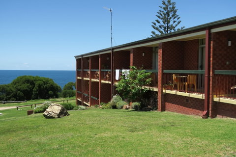 Tathra Hotel - Motel - Hervey Bay Accommodation 0