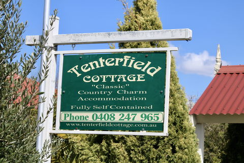 Tenterfield Luxury Historic Cottage - Hervey Bay Accommodation 1