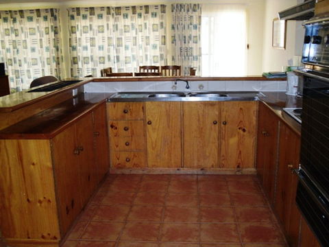 The Palms - House Only - Hervey Bay Accommodation 1