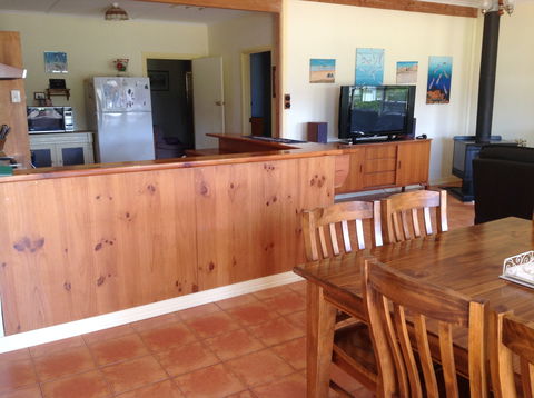 The Palms - House Only - Hervey Bay Accommodation 2