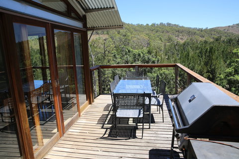 The Eco Lodge - Cox's River Rest - Tourism Hervey Bay 0