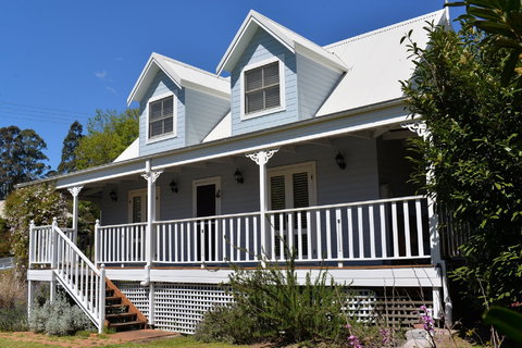 The Doll's House - Hervey Bay Accommodation 0