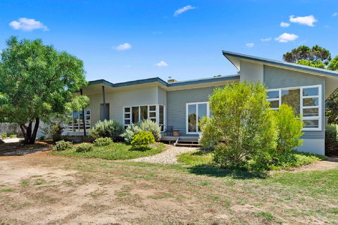 The Cutting - Hervey Bay Accommodation 0