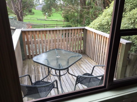 White Hawk Accommodation - Tourism Hervey Bay 2