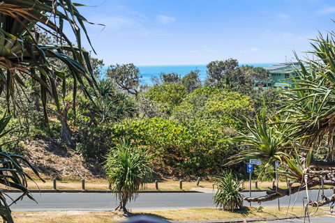 16 Point Lookout Beach Resort - Hervey Bay Accommodation 2