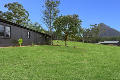 Sunshine Coast Farm Stay  - Hervey Bay Accommodation 1
