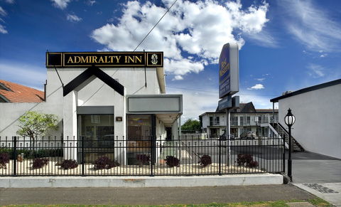 Admiralty Inn - Hervey Bay Accommodation 0