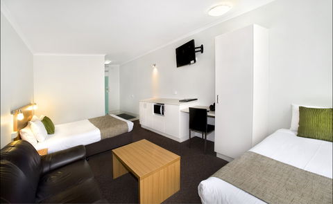 Admiralty Inn - Hervey Bay Accommodation 1