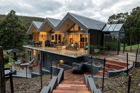 Adventure Bay Retreat - Hervey Bay Accommodation 0