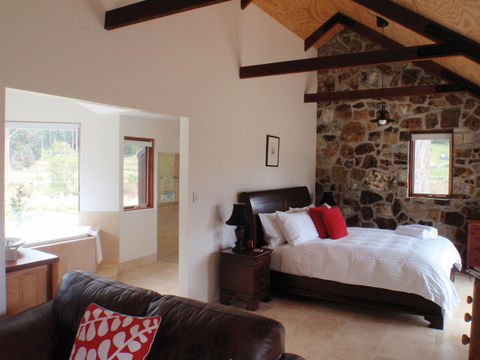 Adventure Bay Retreat - Hervey Bay Accommodation 2