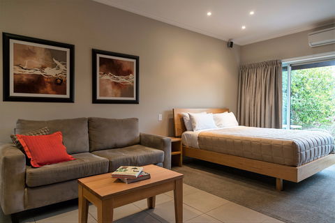 A MUSt @ Coonawarra - Hervey Bay Accommodation 2